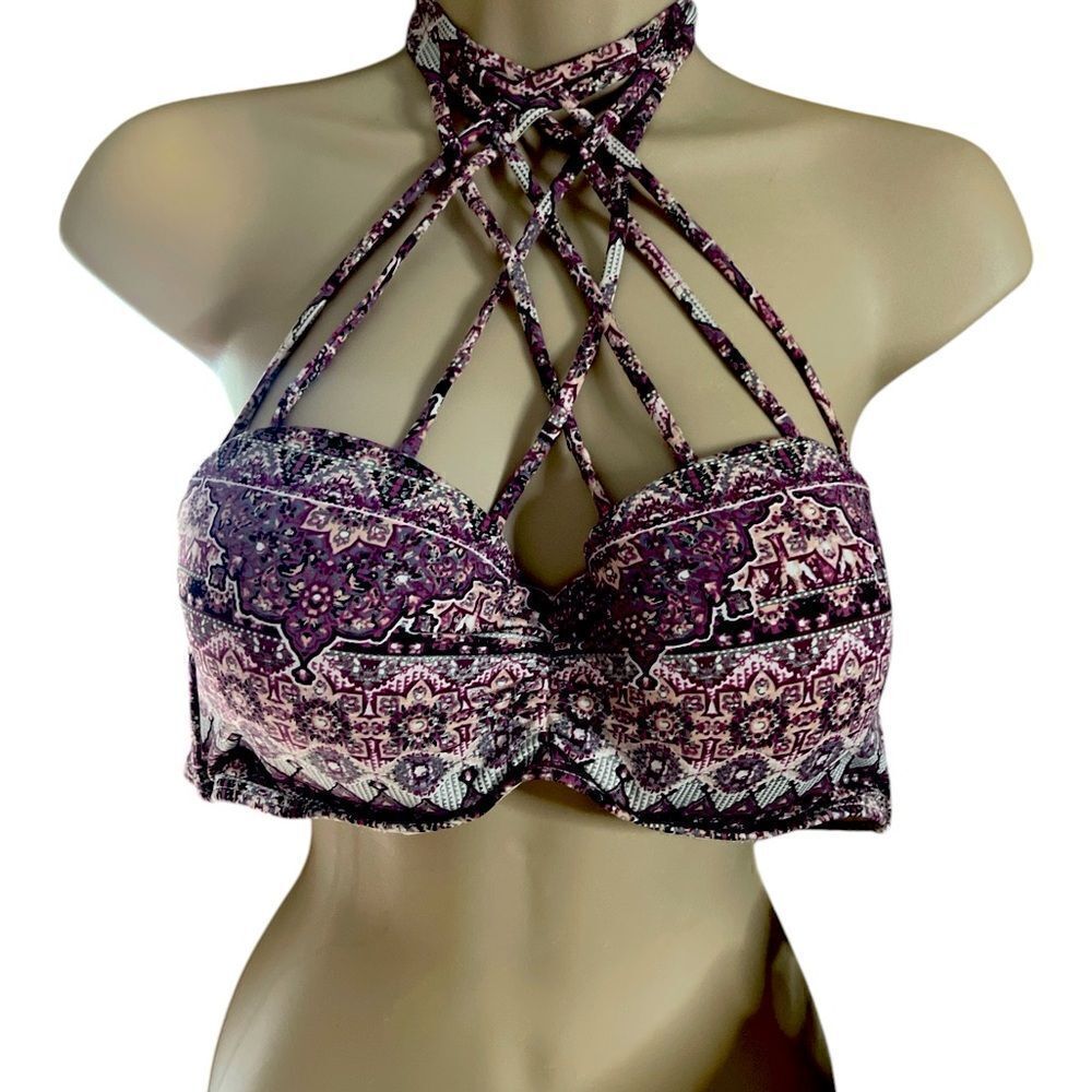 AmbrielleâXL Art Pink Print -16W L top Crisscross Gold Hook tieâneck